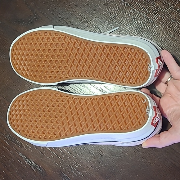 Old Skool Vans NEW never worn blush light pink and white size 9 W or 7.5 M sweet - Picture 5 of 10